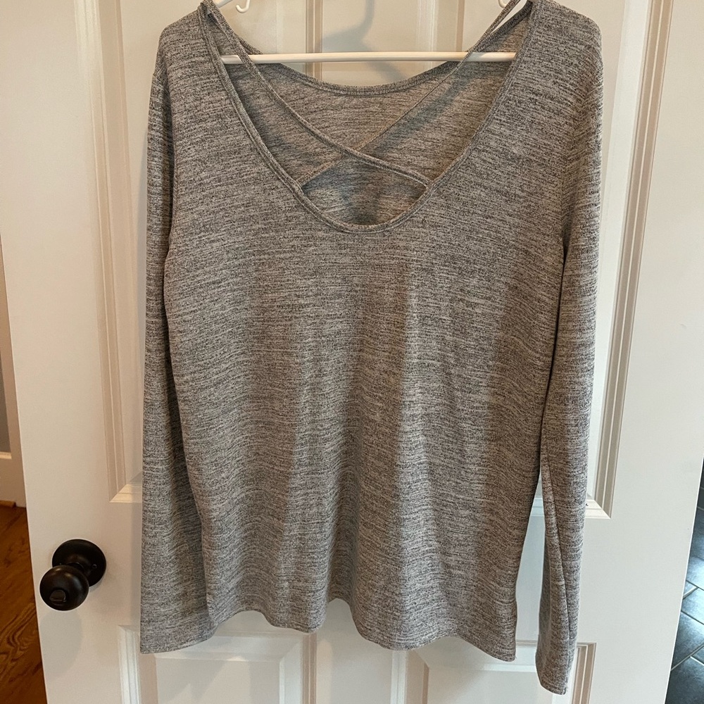 NWOT Gap size medium black/white marled athleisure top with cross cross back